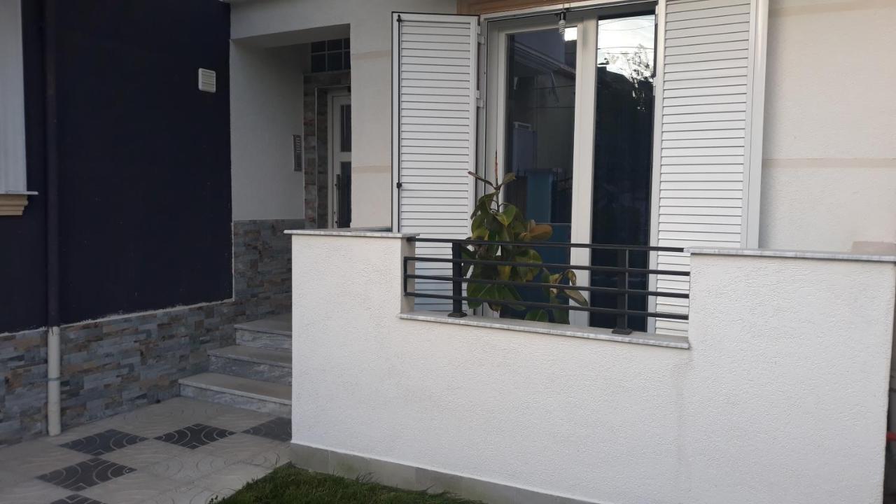 Odise'S Suite Korce Exteriér fotografie